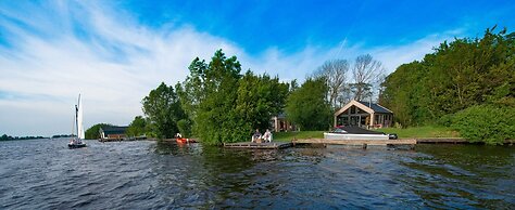 Waterlodge Tomke in Nes