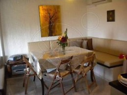 Glamorous apartment with sea view