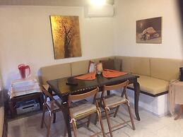 Glamorous apartment with sea view