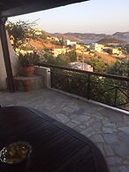 Glamorous apartment with sea view