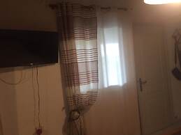 Glamorous apartment with sea view