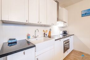 Beautiful condo with sea view