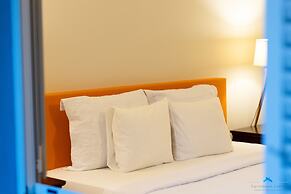 Beautiful condo with sea view