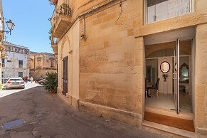 2869 Casa dei Nonni di via Idomeneo - Suite Oro by Barbarhouse