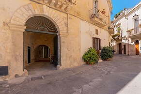 2870 Casa dei Nonni di via Idomeneo - Suite Platino by Barbarhouse