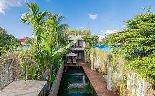 Victoria Central Residence