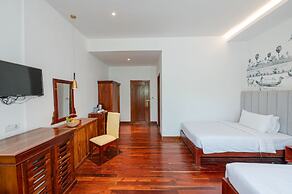 Victoria Central Residence