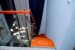 Elizabeth Golf Apartment