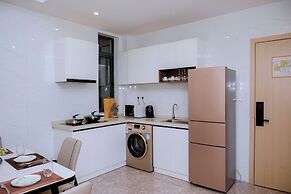 Elizabeth Golf Apartment