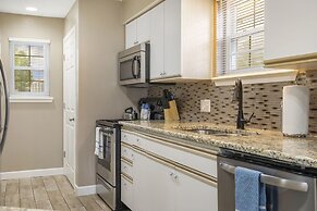 Veltings Golf View Getaway - Holiday Hills Branson - Golf Resort - Out