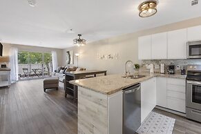 The Branson Condo at Fall Creek - Overlooking the Rolling Hills