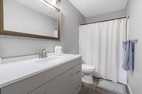 The Branson Condo at Fall Creek - Overlooking the Rolling Hills