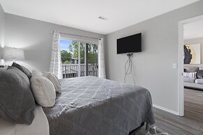 The Branson Condo at Fall Creek - Overlooking the Rolling Hills