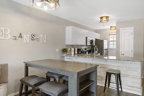 The Branson Condo at Fall Creek - Overlooking the Rolling Hills