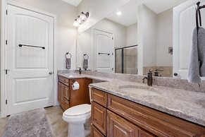 The Branson Stone Cliff Hideaway - 3 Min From Silver Dollar