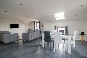 The Annexe, Melbourne House