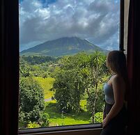 Arenal Roca Lodge