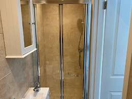 Charming 1-bed Studio in Coventry