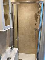 Charming 1-bed Studio in Coventry