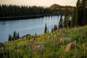 Grand Mesa Lodge