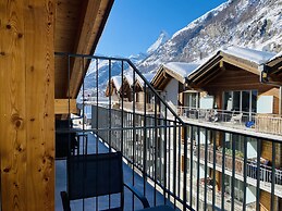 Peaky Riders Self Check-in Hotel