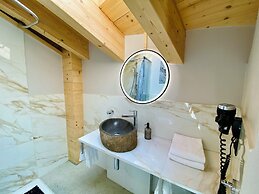 Peaky Riders Self Check-in Hotel