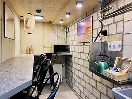 Peaky Riders Self Check-in Hotel