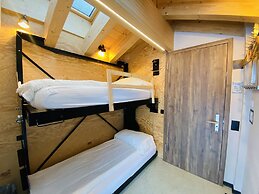 Peaky Riders Self Check-in Hotel