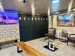 Peaky Riders Self Check-in Hotel