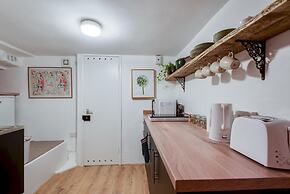 The Summertown Studio 1 Bedroom Kitchenette