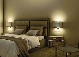 GLORIA HOTEL AND SUITES