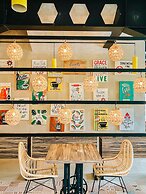 Summerville Hotel & Coffee Shop