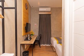 Summerville Hotel & Coffee Shop