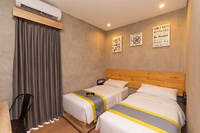 Summerville Hotel & Coffee Shop