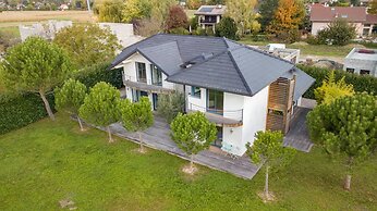 Dream 5BD Villa for Families Geneva 14KM