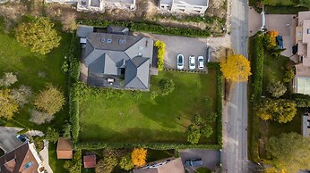 Dream 5BD Villa for Families Geneva 14KM