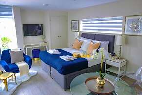 Catharine House by condokeeper