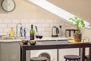 Catharine House by condokeeper