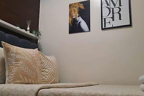 Sleeps 2 With Netflix and Free Wi-fi