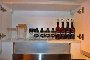 Stylish&homey1-br Apartment in Makati