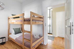 Lion Apartments - London