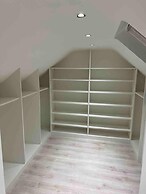 Luxury 3 Bedroom Penthouse w Massive Roof Terrace