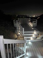 Luxury 3 Bedroom Penthouse w Massive Roof Terrace