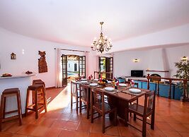 Villa Atlas