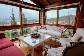 KIRIAKI GUESTHOUSE & SUITES