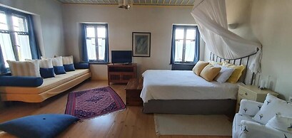 KIRIAKI GUESTHOUSE & SUITES
