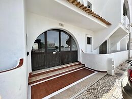 Albufeira Central 3 With Pool by Homing