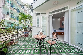 Cozrum Homes - Retro House