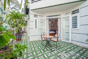 Cozrum Homes - Retro House