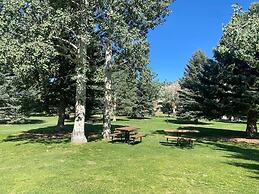 Beavercreek Resort Access to Vail & Golf